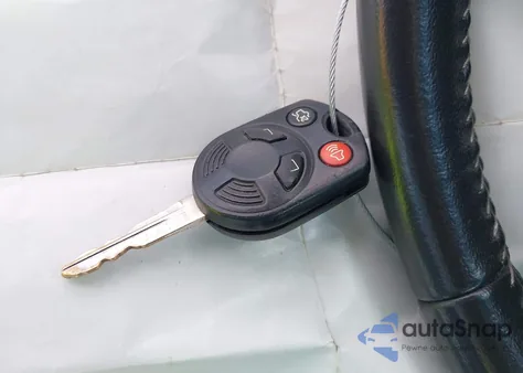 2010 Mercury Milan z USA, uszkodzony, nr VIN 3MEHM0HAXAR630614